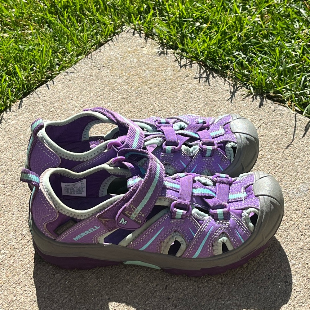 Merrell Girls Waterproof Sandals Size 13W Purple